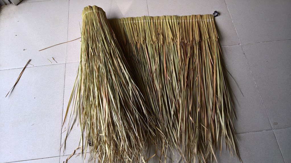 Thatch-Rolling-NM-025-1-1.jpg Handmade Thatched Roof, Palm Thatch 100 x 500 cm