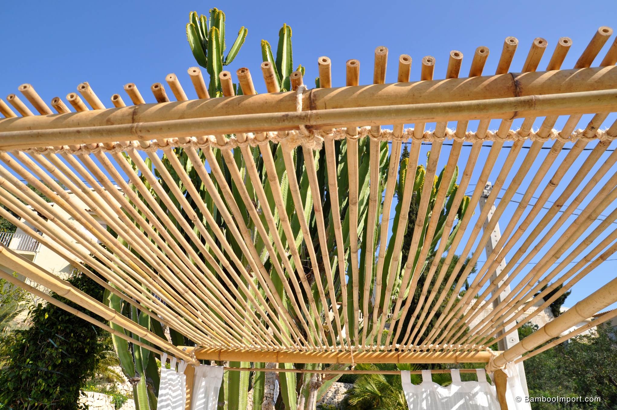 tonkinstokken-007-2042x1356-1.jpg Tonkin Bamboo Pole Ø 20-26 mm x 415 cm