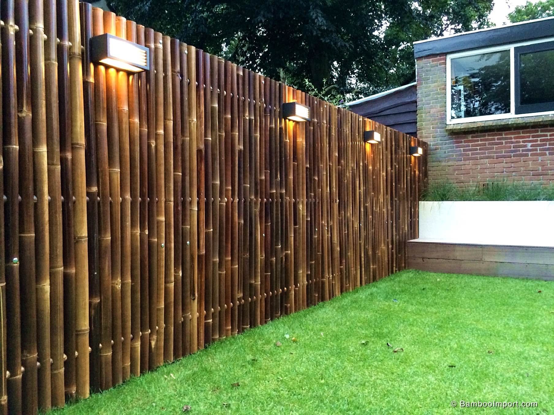 zwarte_bamboe_tuinschermen_giant-016-1808x1356-1-1.jpg Giant Black Bamboo Fence Panel 180 x 120 cm